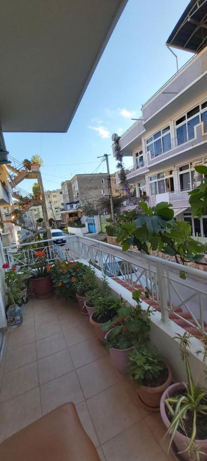Honey Apartment Near Port Of Saranda 外观 照片